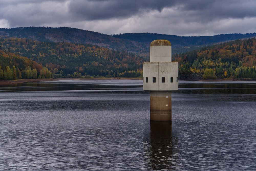 Tour de prise d'eau d'un réservoir